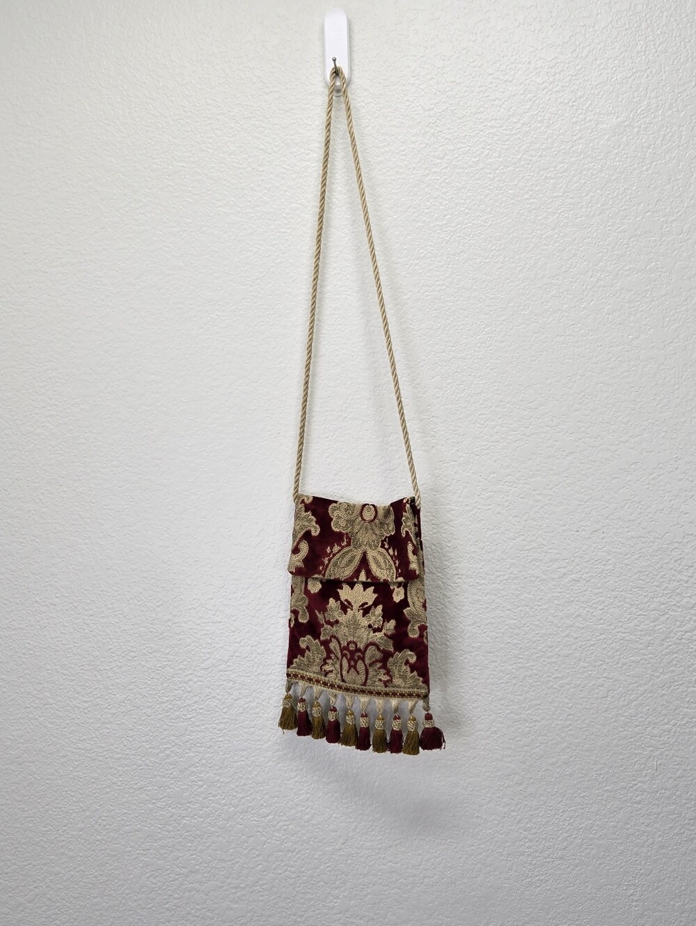 VTG Tapestry Sachtel Purse Medieval bag Carpet Fringe Romantic Goth Cottagecore